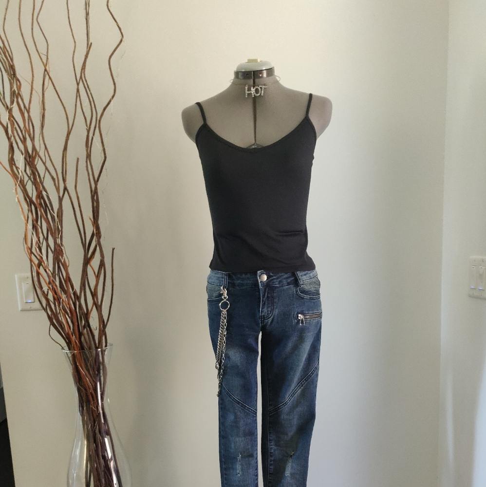 Basic black top - Picture 6 of 13